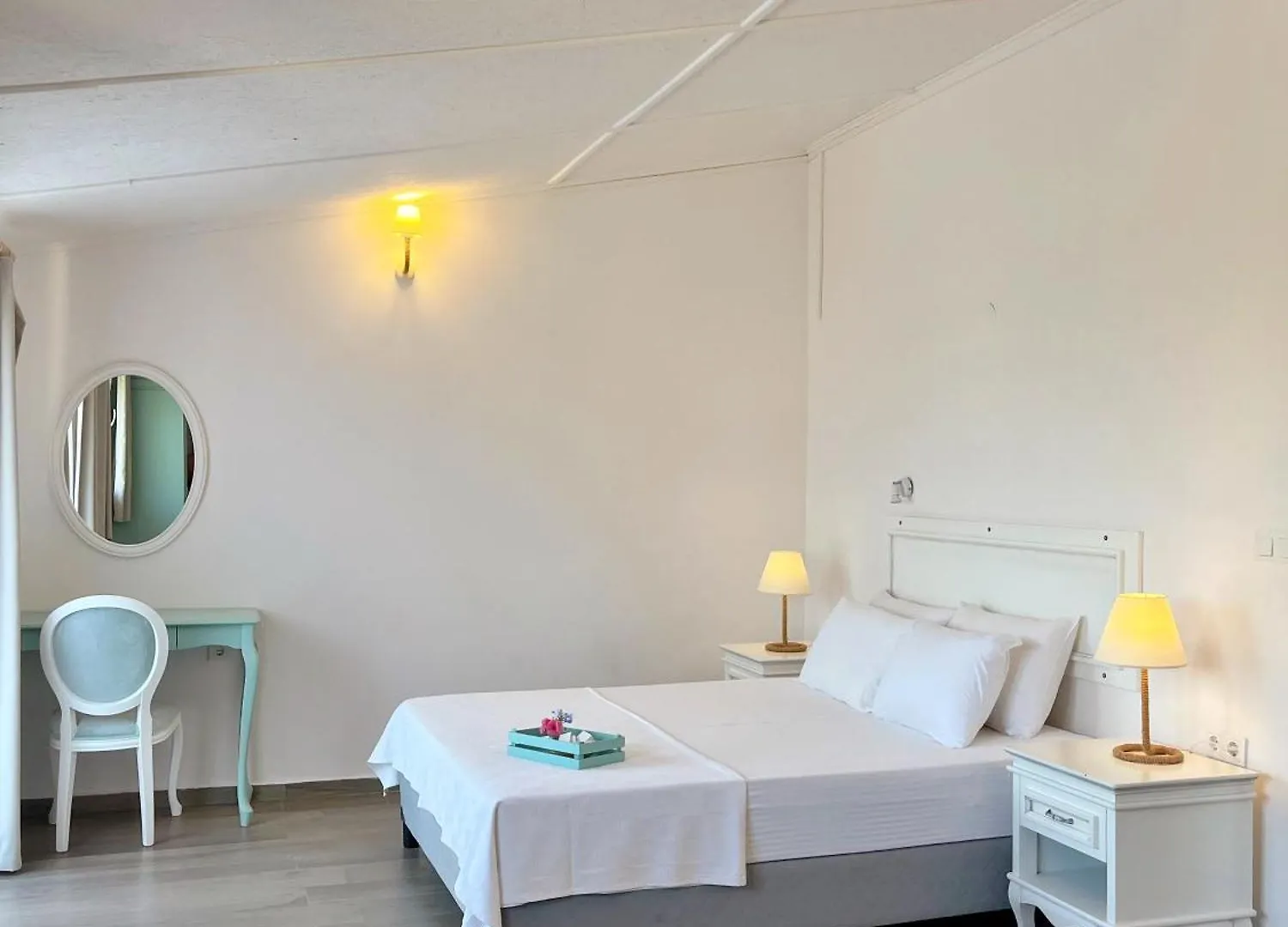 Dilek Agaci Butik Otel - Karaburun Hotel